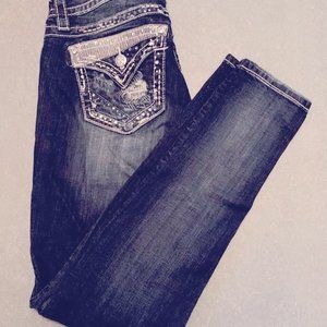Miss Me skinny jeans. EUC, LIKE NEW